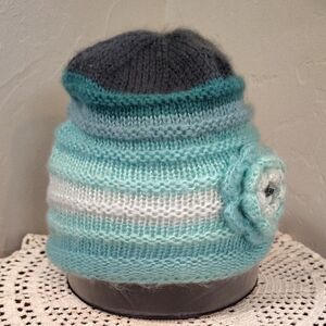 PrAna Winter Hat Green Ombre Colors Flower Detail Beenie